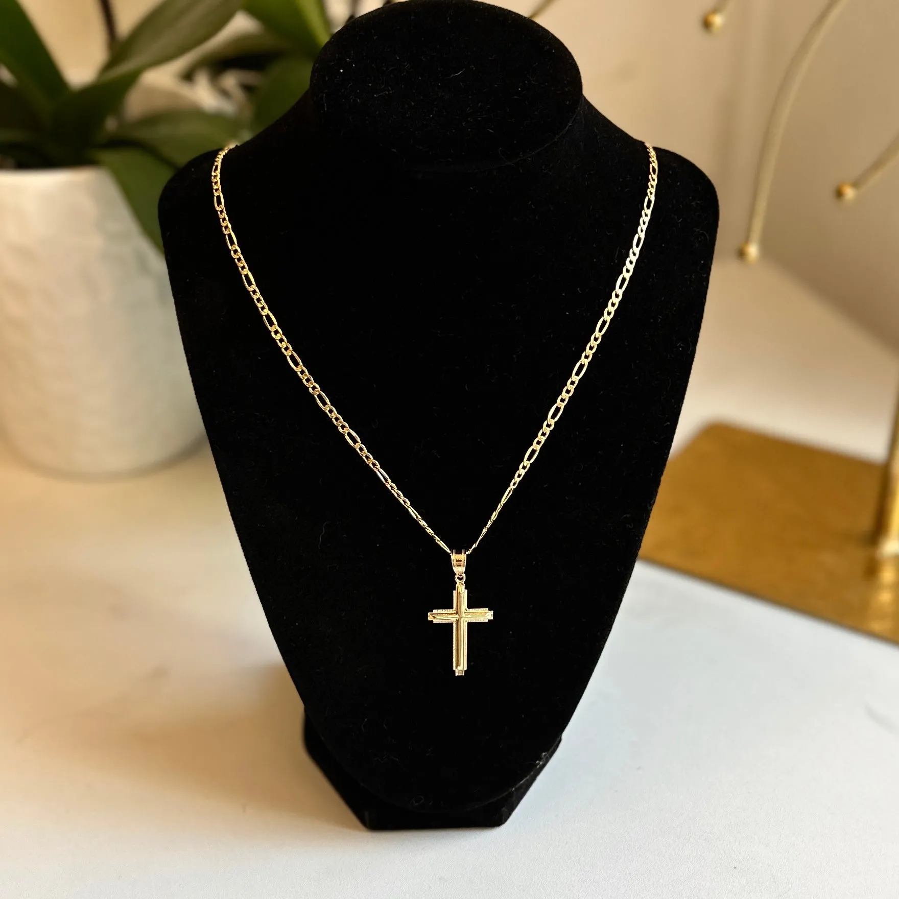 14KT Yellow Gold Raised Textured Edge Cross Pendant