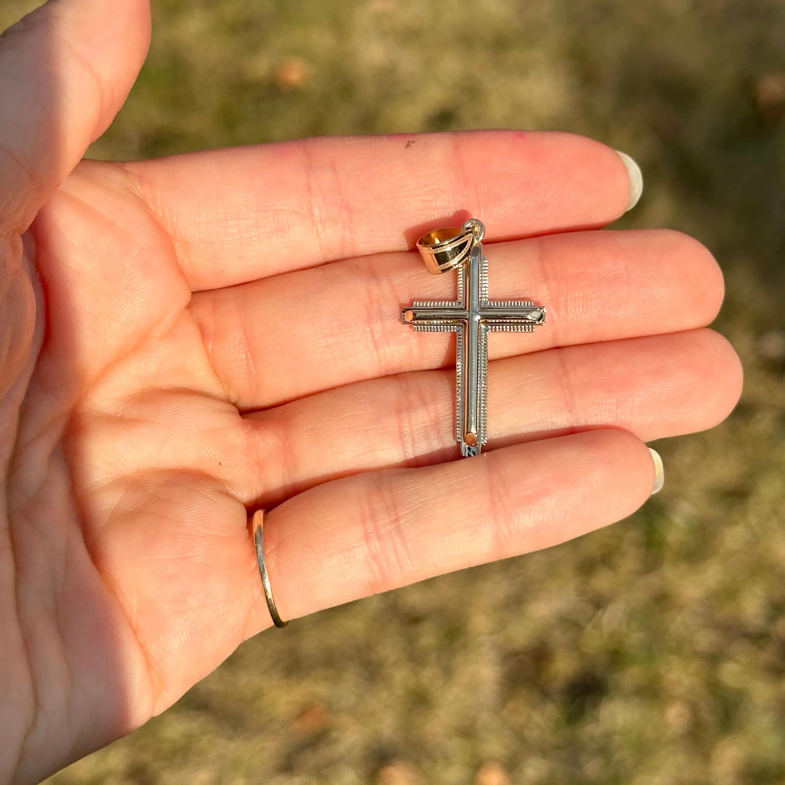 14KT Yellow Gold Raised Textured Edge Cross Pendant