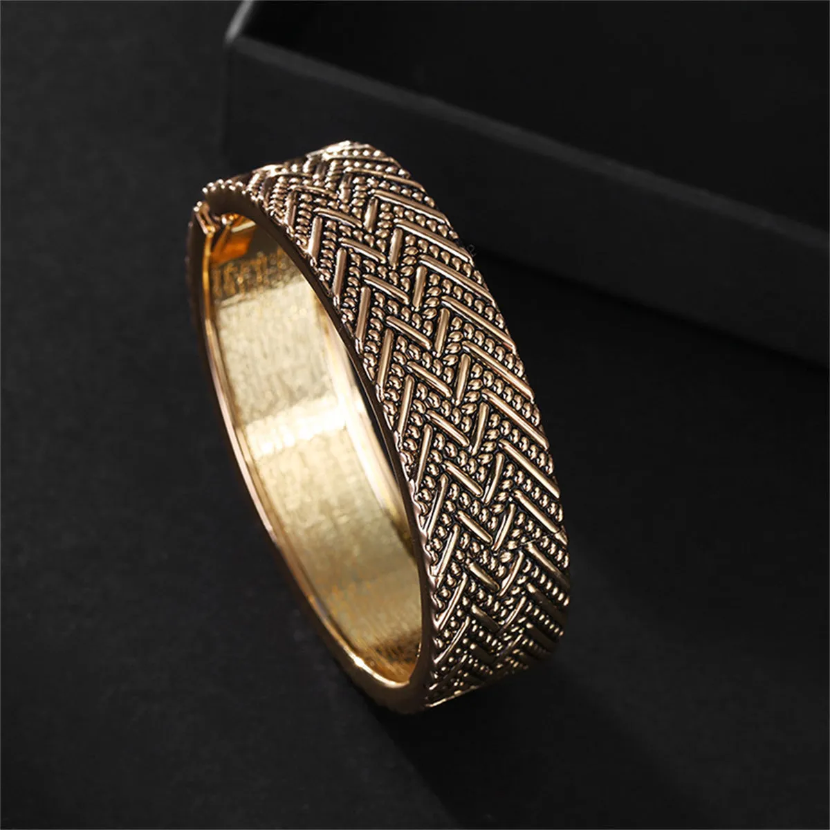 18K Gold-Plated Chevron Milgrain Hinge Bangle
