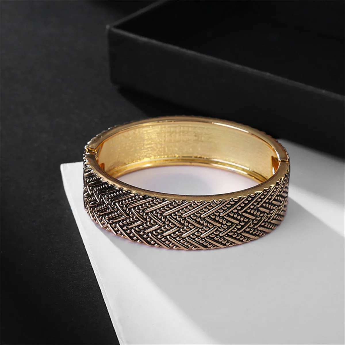 18K Gold-Plated Chevron Milgrain Hinge Bangle