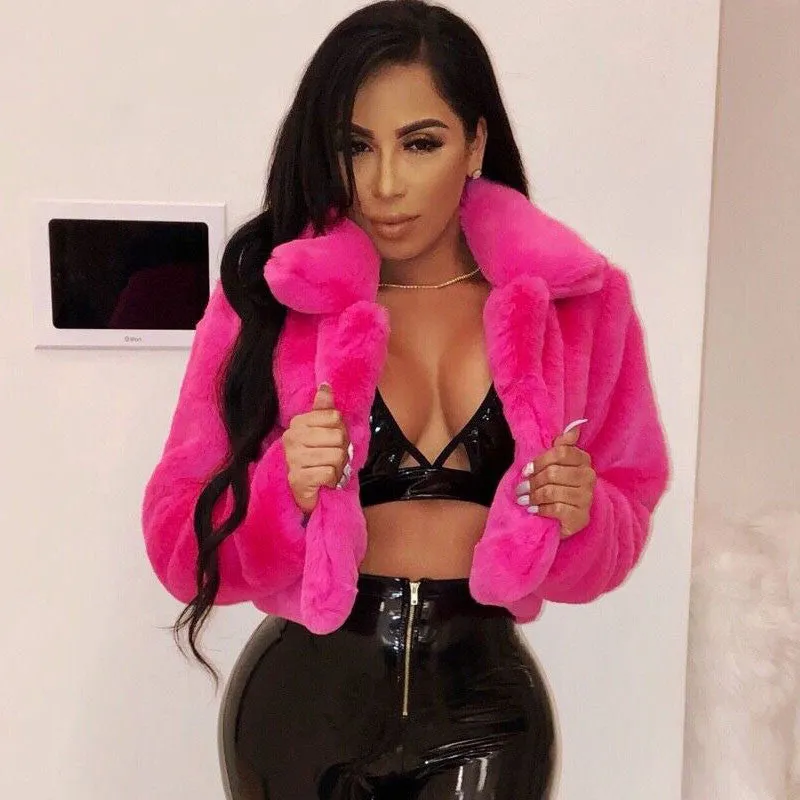 30 Pieces) Lapel Neck Solid Color Plush Coat