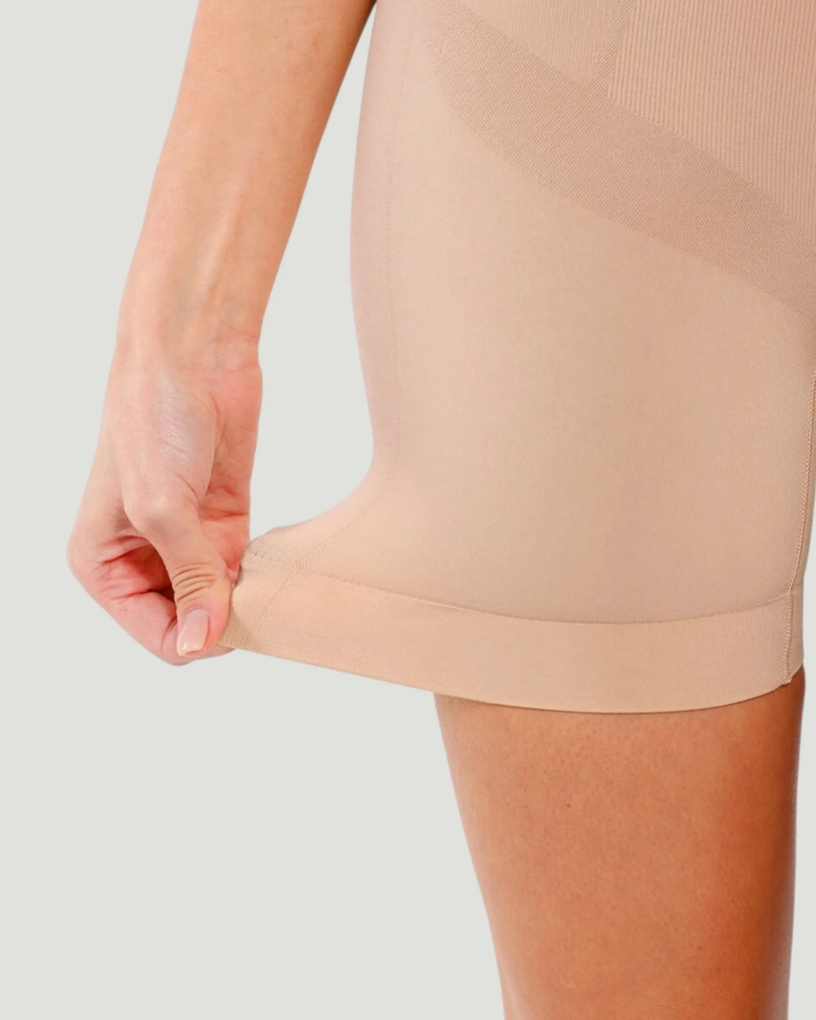Ayla Mid-Thigh Short