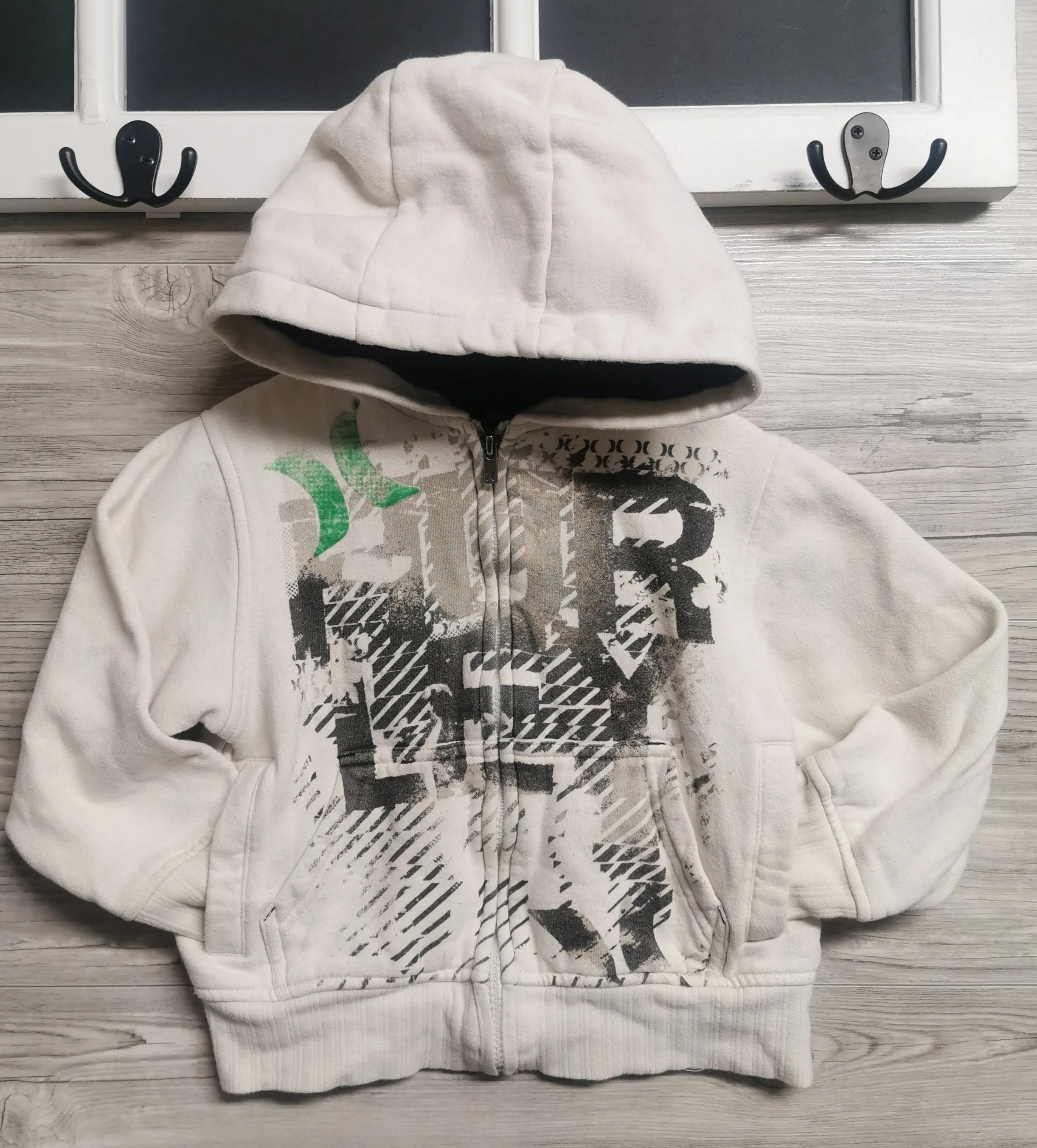 BOY SIZE 4 YEARS - HURLEY, Thick Graphic Zippered Hoodie VGUC B29