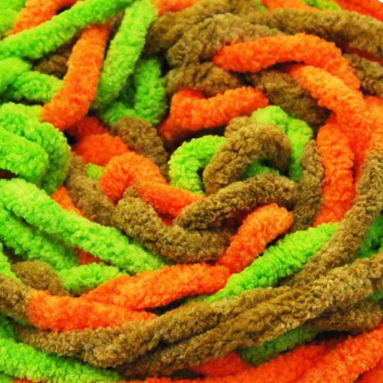 Chenille Blanket Yarn 100g 80m 12ply - Peas & Carrots