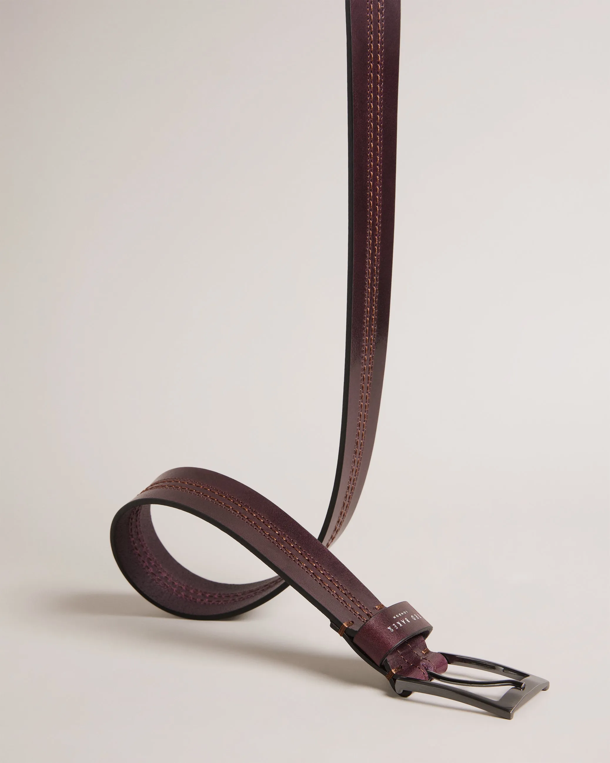 Crisic Stitch Detail Leather Belt Oxblood