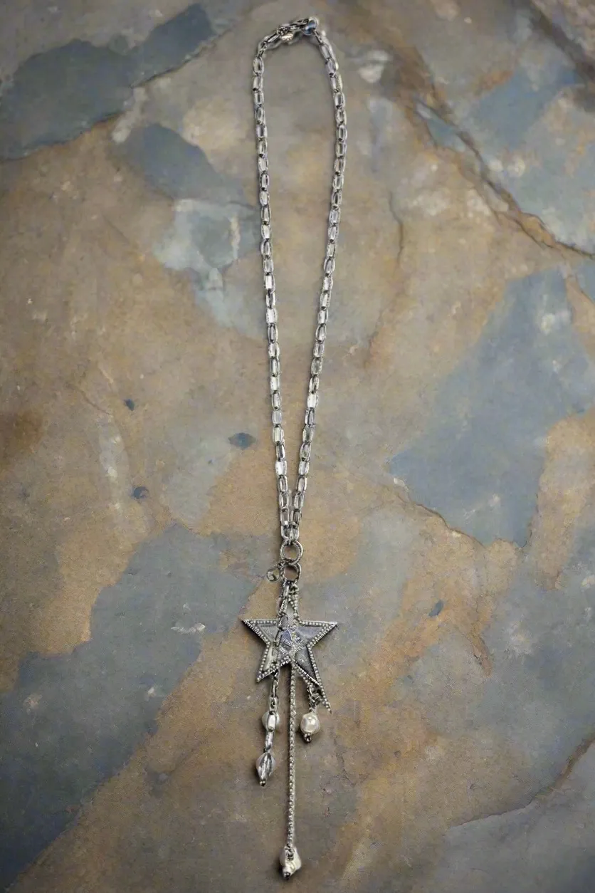 Dripping Chains Necklace