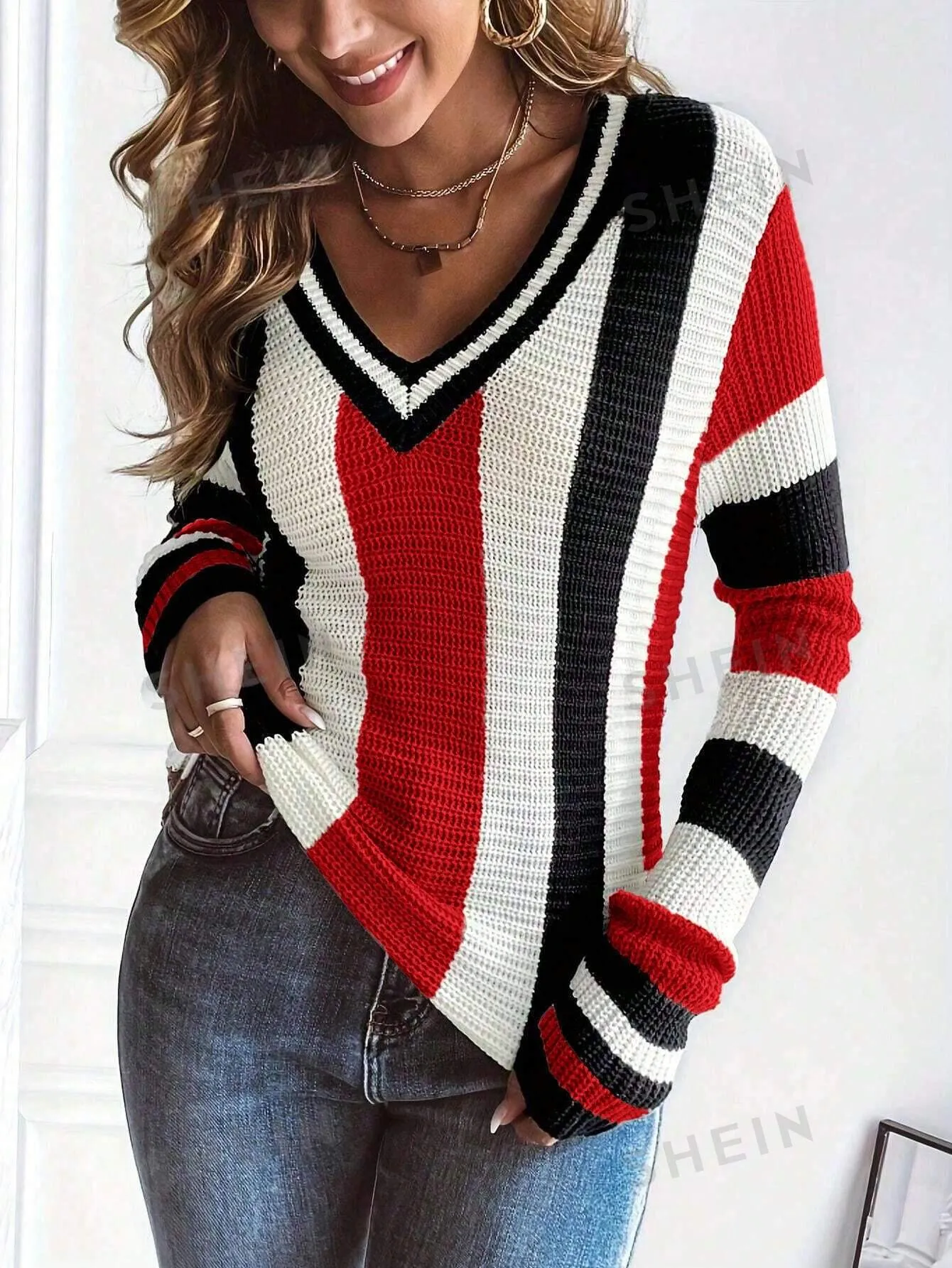 Essnce Ladies Colorblocked Striped Print Long Sleeve Sweater