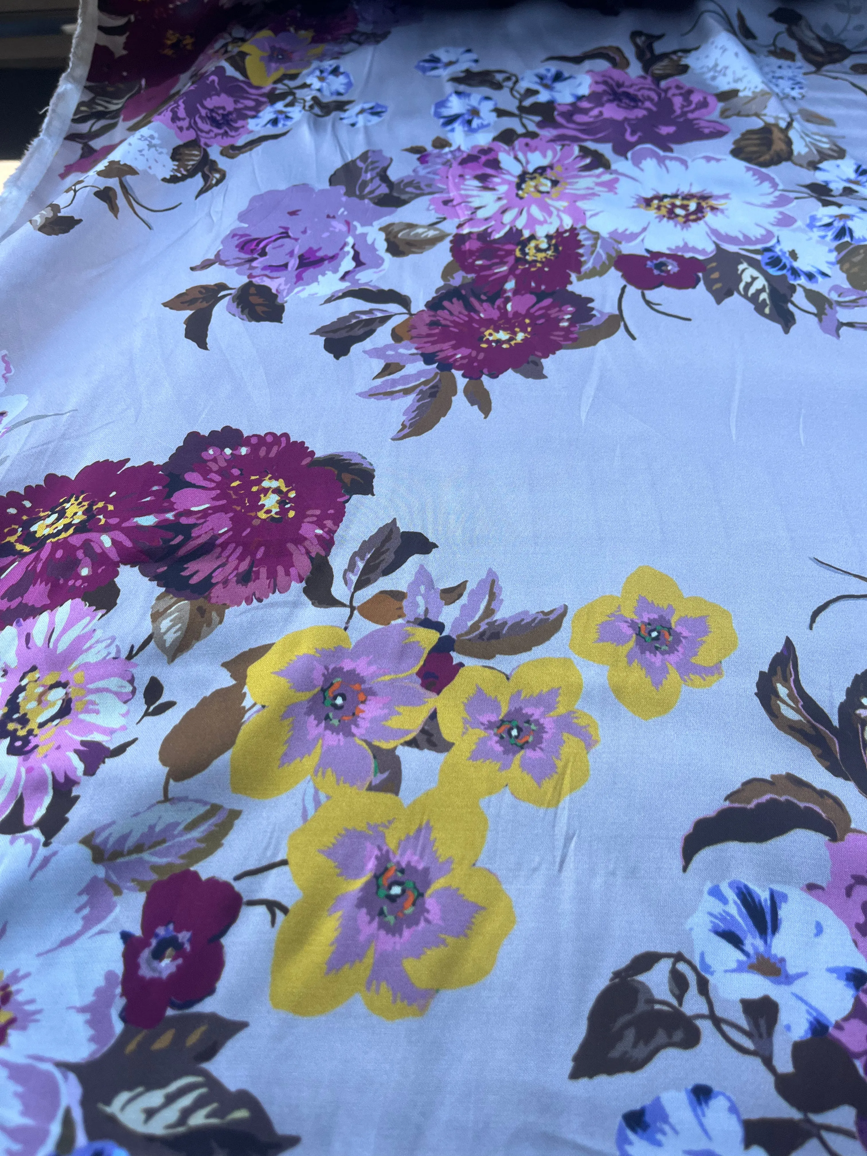 Fatima 014 viscose satin with flower print