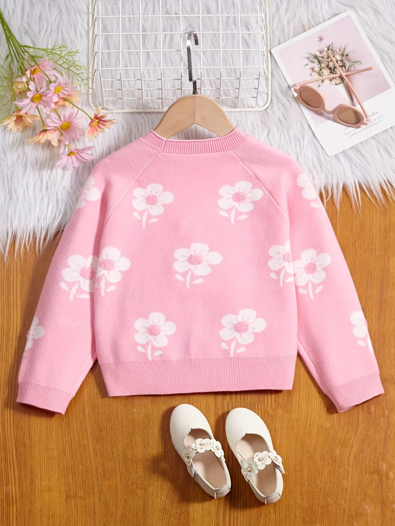 Girls Vibrant Flower Jacquard Knitted Crewneck Long Sleeve Pullover Sweater Jumper Tops - Soft, Cozy, and Warm Winter Wear - Perfect for Casual Daily Life and Outdoor Activities