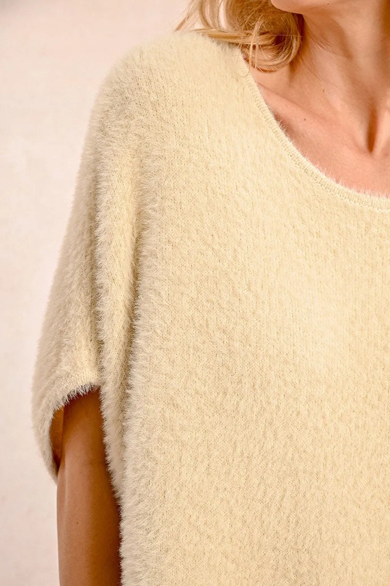 LOOSE, SOFT KNIT SWEATER