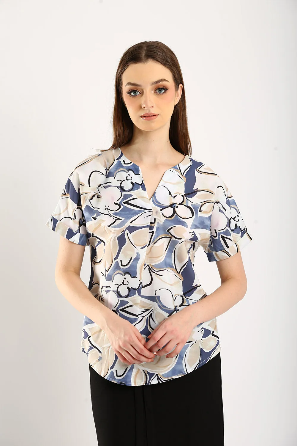 Lucienne Floral Cotton-Linen Blouse in Soft Blue