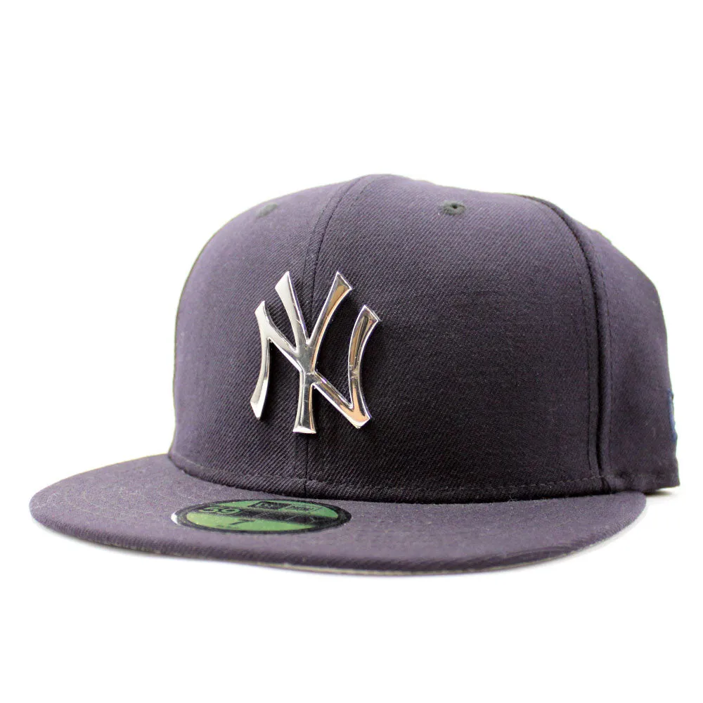 New York Yankees New Era 59Fifty Fitted Hats (METALLIC SILVER BADGE LOGO UNDER BRIM)