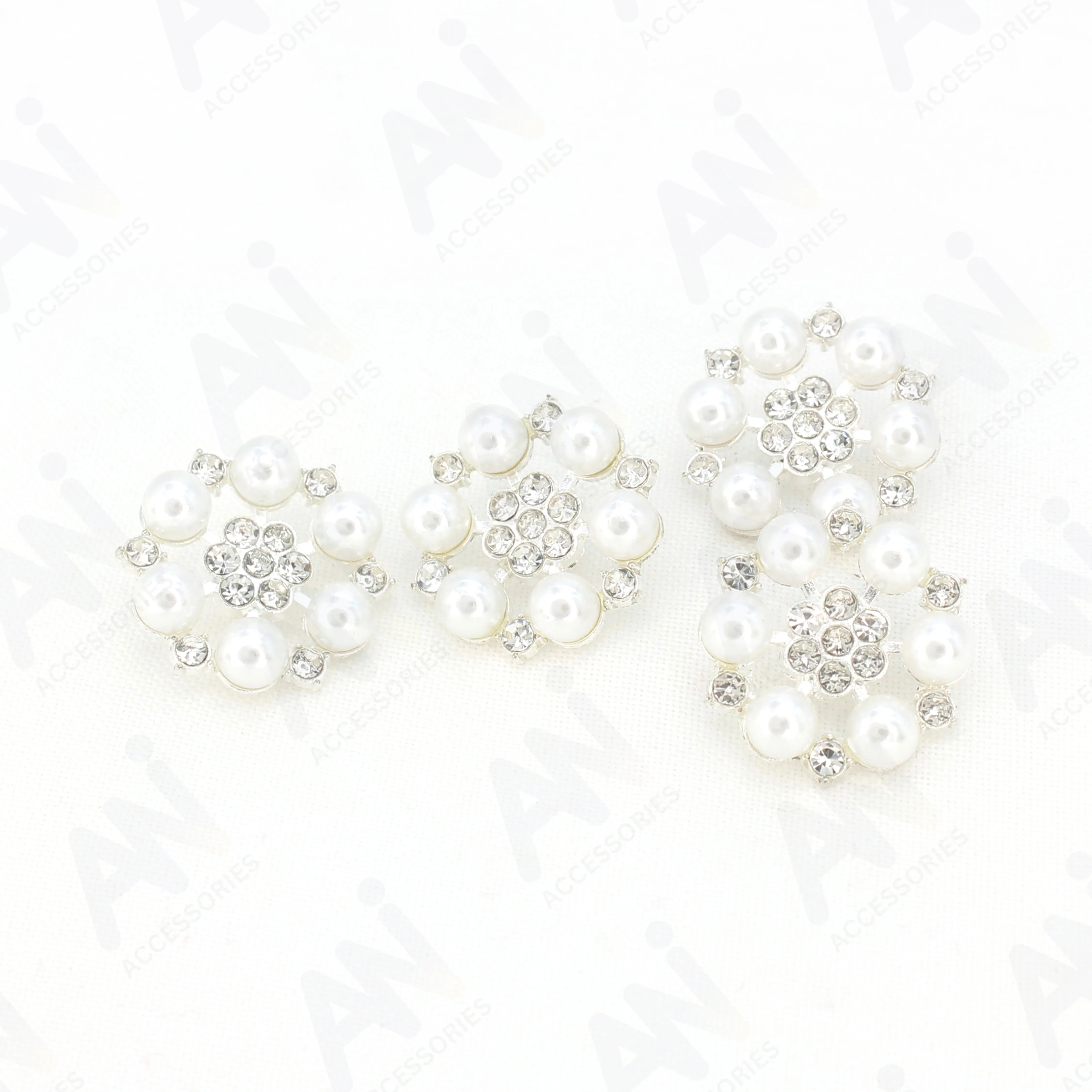 Pearl Floral Style Silver Buttons