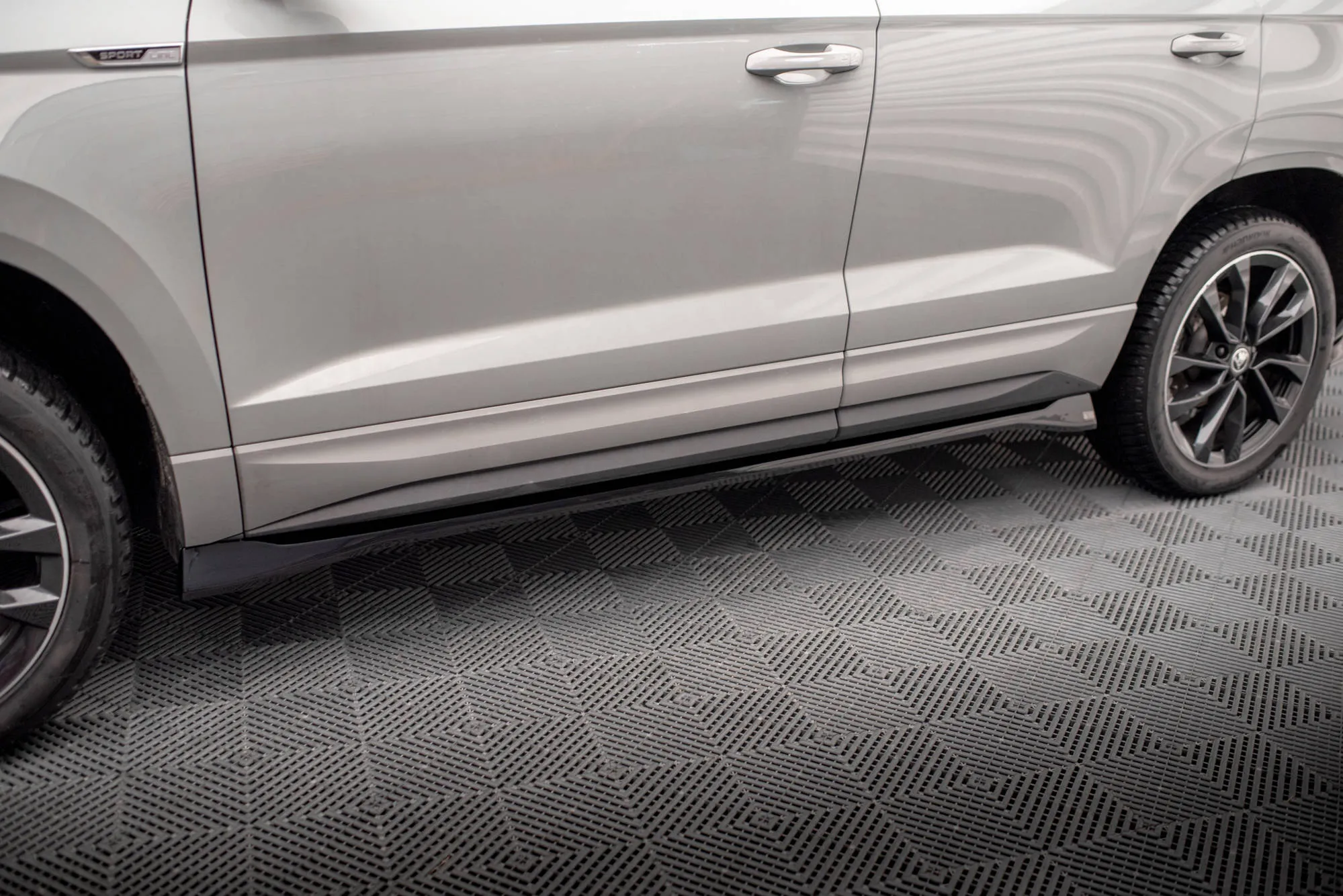 Side Skirts Diffusers Skoda Karoq Sportline Mk1 Facelift