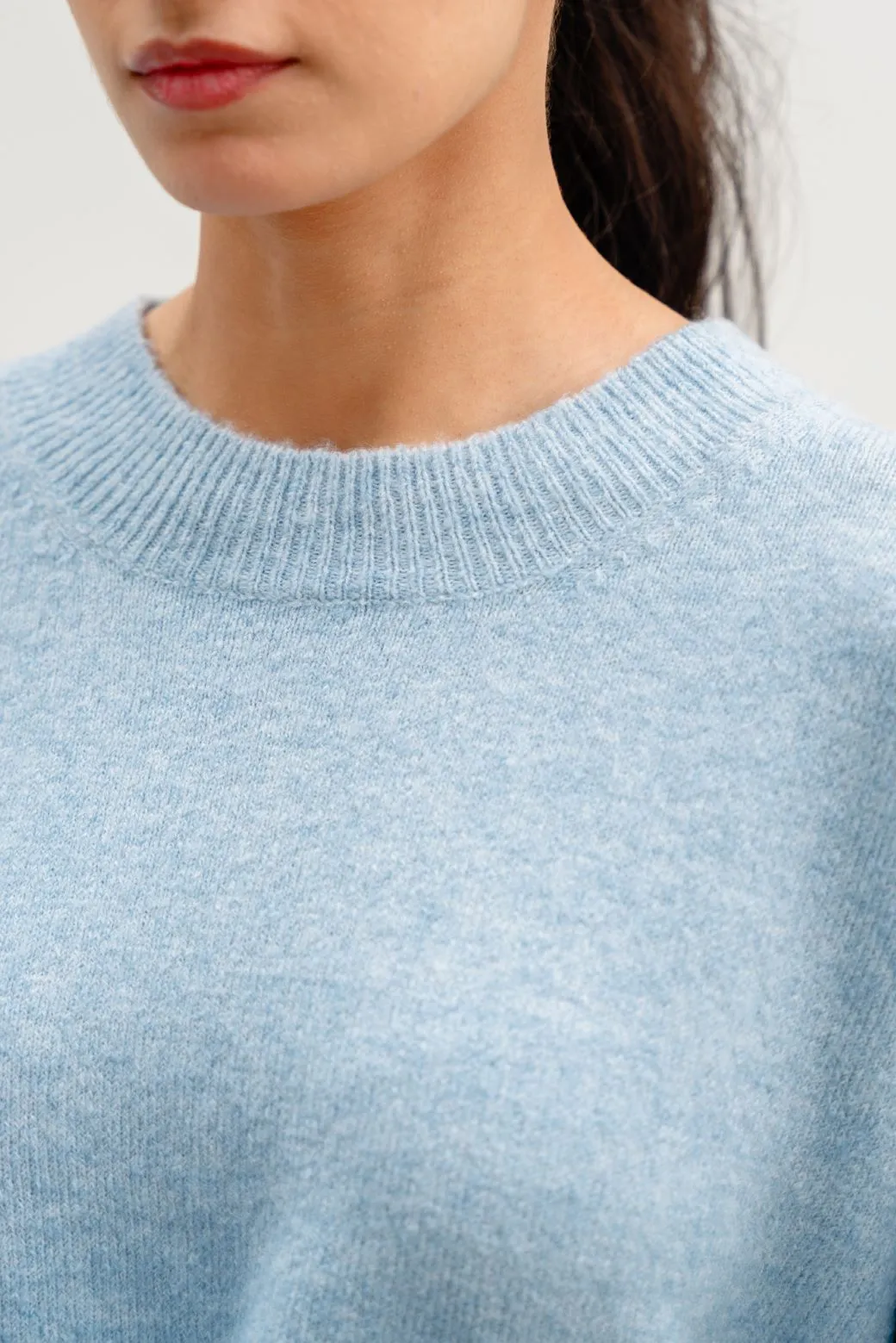 SOFT KNIT SWEATER